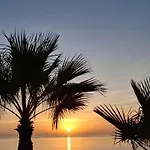度假居 Gold View *